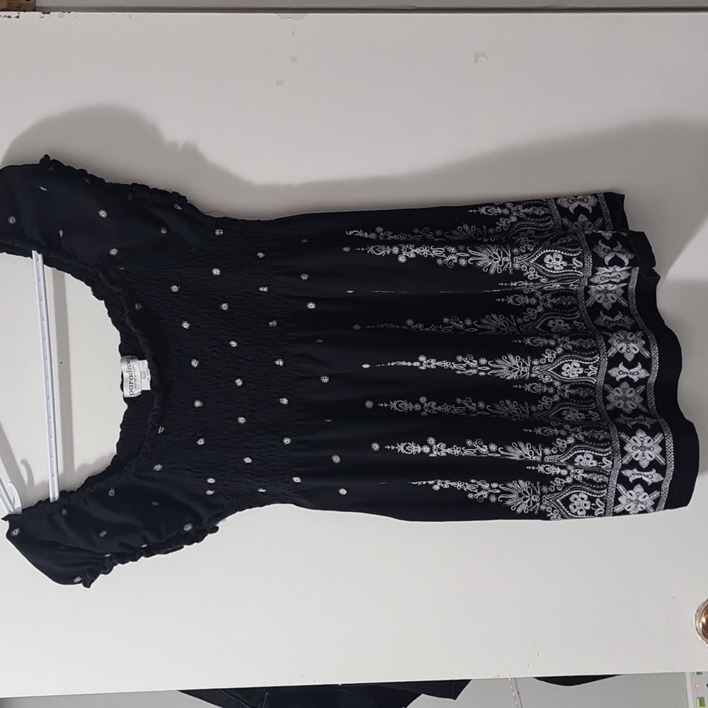 Paradisio off shoulder beautiful top